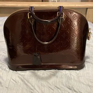 Louis Vuitton Alma GM monogram vernis Leather Bag